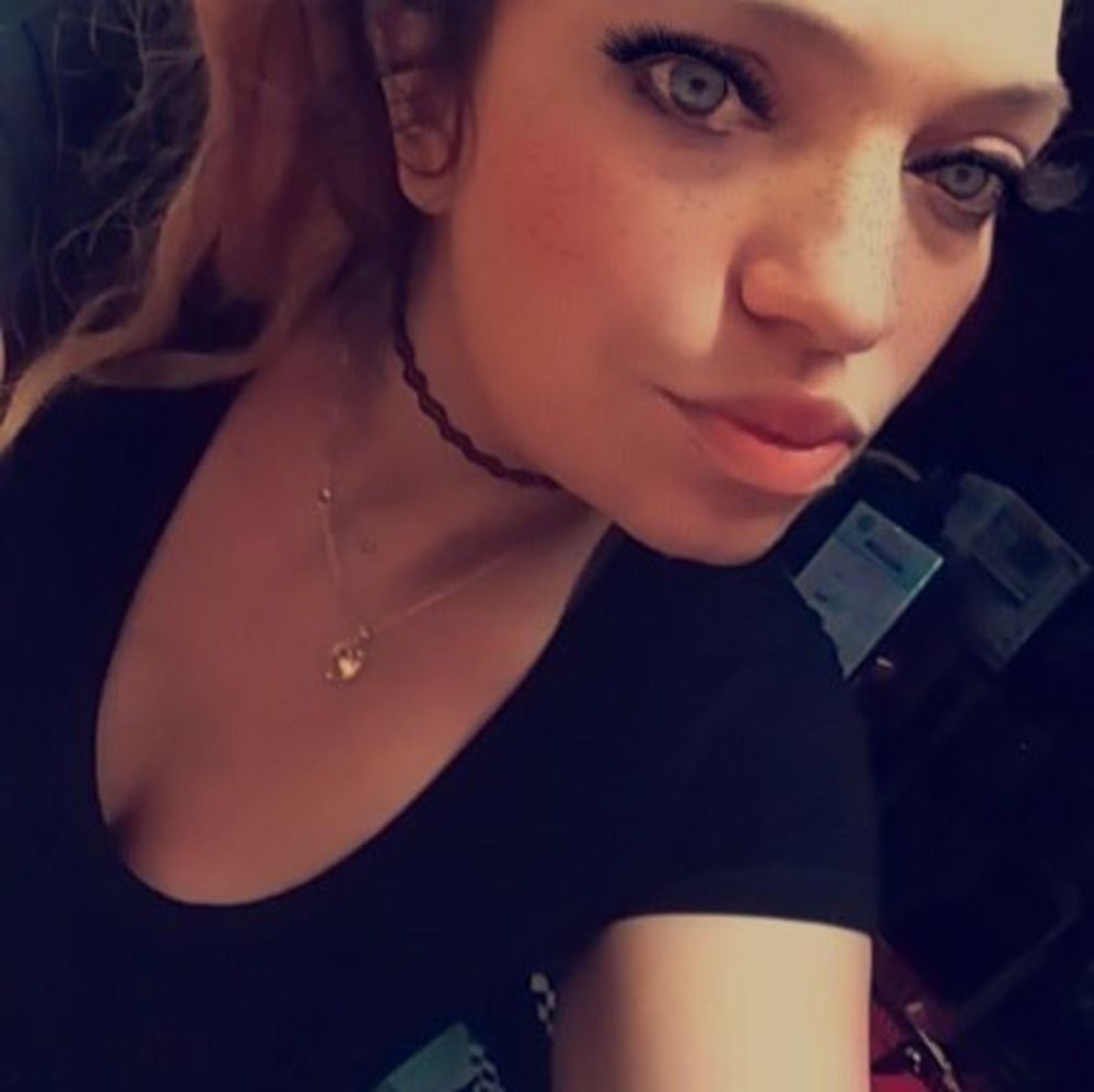 Meet your Posher, Nikki